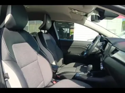 Photo 9 Renault Captur Gén. II (HJB) Ph1 Intens 5