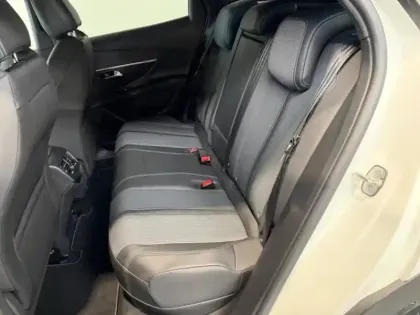 Photo 9 Peugeot 3008  Plug-in Hybrid 225ch Allure Pack e-EAT8