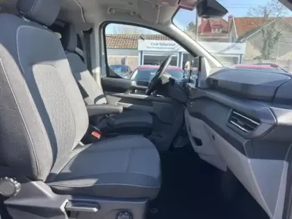 Photo 10 Ford Custom Gén. II Ph1 Limited 1