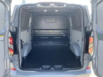 Photo 12 Ford Custom Gén. II Ph1 Limited 1