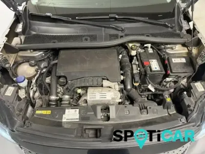 Photo 10 Peugeot 2008  1.2 PureTech 130ch S&S Allure EAT8