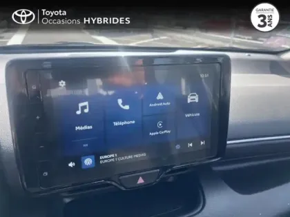 Photo 8 Toyota Yaris  116h Dynamic Business + Programme Beyond Zero Academy 5p MC24