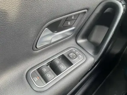 Photo 15 Mercedes Classe A Gén. IV (W177) Ph1 Business Line 5