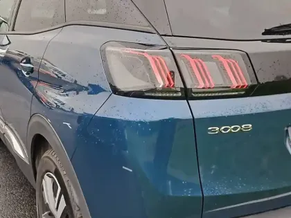 Photo 16 Peugeot 3008  BlueHDi 130ch S&S EAT8