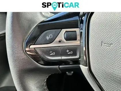 Photo 55 Peugeot 208  BlueHDi 100 S&S BVM6