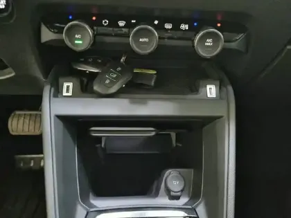 Photo 55 Citroën C4 Gén. III Ph1 Shine 5