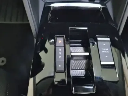 Photo 13 Citroën C4 Gén. III Ph1 Shine 5