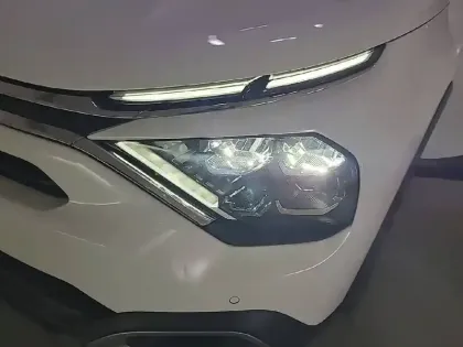 Photo 15 Citroën C4 Gén. III Ph1 Shine 5