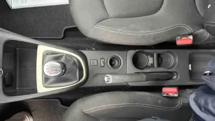 Photo 17 Renault Captur  dCi 90 Energy