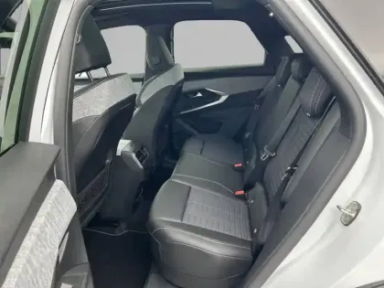 Photo 75 Peugeot 3008  Hybrid 145 e-DCS6