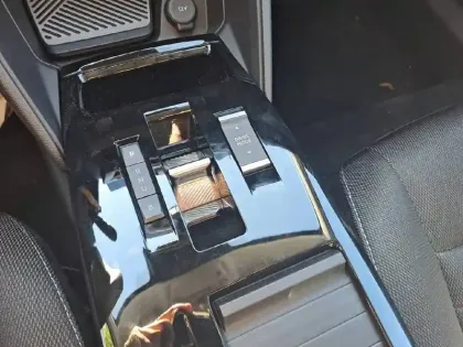 Photo 13 Citroën C4 e- 156 ch autonomie étendue