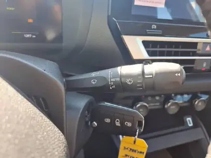 Photo 20 Citroën C4 e- 156 ch autonomie étendue