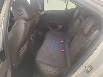 Photo 33 DS DS 4  BlueHDi 130 EAT8