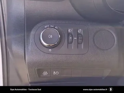 Photo 26 Opel Combo -E CARGO L1 ELECTRIQUE 100 KW