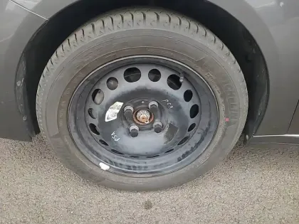 Photo 54 Peugeot 208  PureTech 100 S&S EAT8