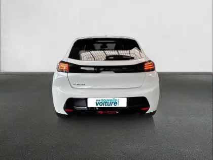 Photo 33 Peugeot 208  Electrique 54 kWh 156ch