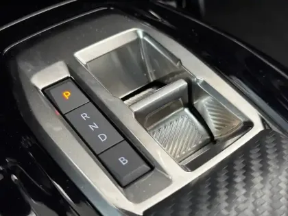 Photo 71 Peugeot 208  Electrique 54 kWh 156ch