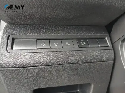 Photo 21 Peugeot 3008  Hybrid 225 e-EAT8