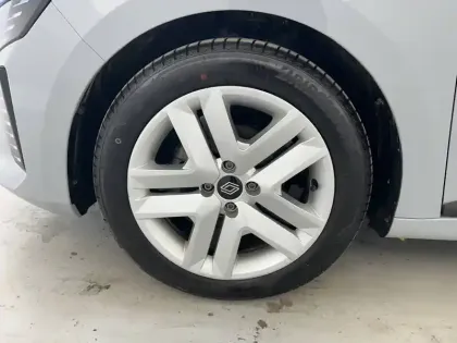 Photo 27 Renault Clio Gén. V (BJA) Ph2 Evolution 5