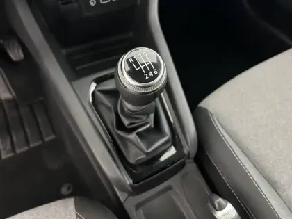 Photo 21 Renault Clio Gén. V (BJA) Ph2 Evolution 5