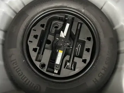 Photo 35 Renault Clio Gén. V (BJA) Ph2 Evolution 5