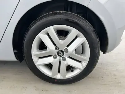 Photo 57 Renault Clio Gén. V (BJA) Ph2 Evolution 5