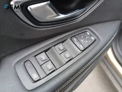 Photo 11 Renault Scenic  TCe 140 Energy EDC