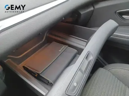 Photo 21 Renault Scenic  TCe 140 Energy EDC