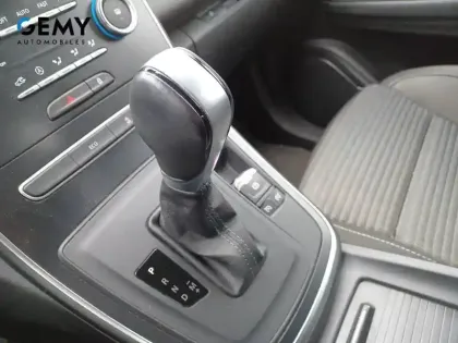 Photo 16 Renault Scenic  TCe 140 Energy EDC