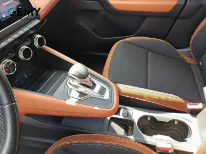 Photo 11 Renault Captur  TCe 130 EDC FAP