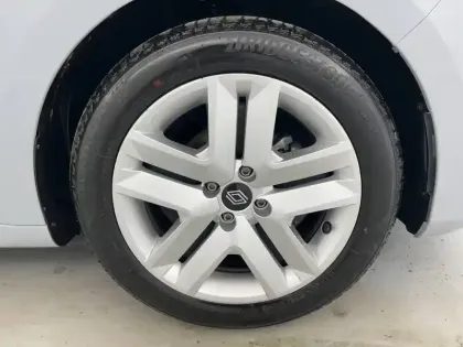 Photo 29 Renault Clio Gén. V (BJA) Ph2 Evolution 5