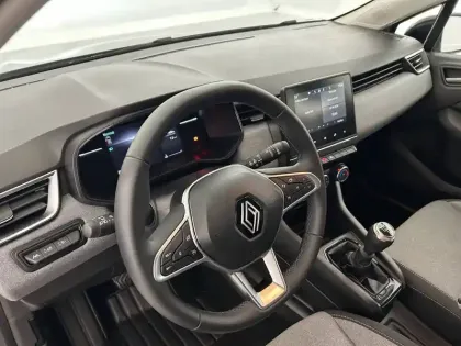 Photo 17 Renault Clio Gén. V (BJA) Ph2 Evolution 5