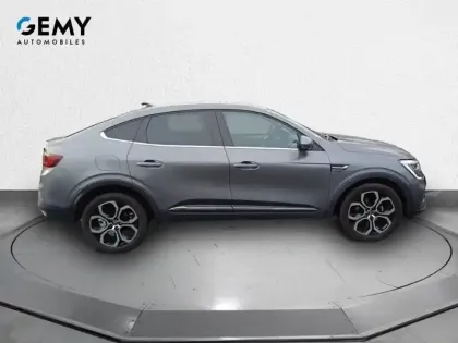 Photo 18 Renault Arkana  mild hybrid 140 EDC FAP - 22