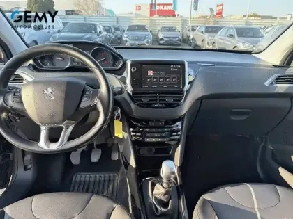 Photo 7 Peugeot 2008 Gén. I Ph2 Allure 5