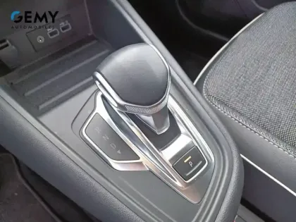 Photo 16 Renault Captur  mild hybrid 160 EDC