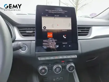 Photo 15 Renault Captur  mild hybrid 160 EDC