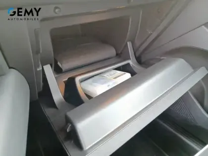 Photo 20 Renault Captur  mild hybrid 160 EDC