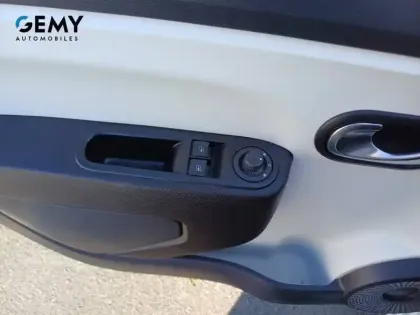 Photo 14 Renault Twingo  III Achat Intégral - 21