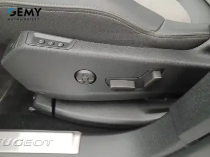 Photo 12 Peugeot 3008  Hybrid 225 e-EAT8