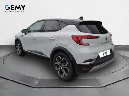 Photo 6 Renault Captur  E-Tech hybride rechargeable 160