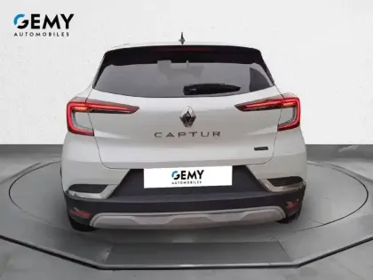 Photo 19 Renault Captur  E-Tech hybride rechargeable 160