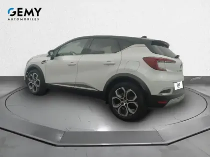 Photo 51 Renault Captur  E-Tech hybride rechargeable 160