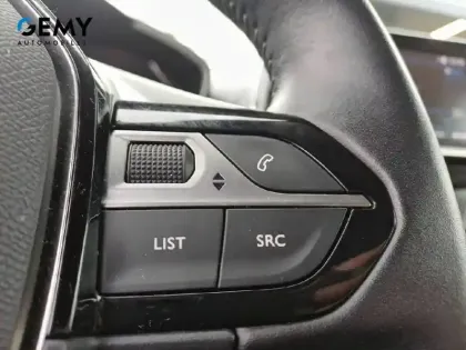 Photo 14 Peugeot 208  PureTech 75 S&S BVM5