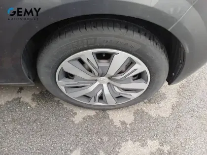 Photo 10 Peugeot 208  PureTech 75 S&S BVM5