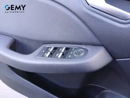 Photo 29 Renault Clio Gén. V (BJA) Ph1 Intens 5