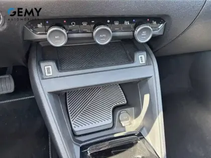 Photo 12 Citroën C4  Hybride 145 ch e-DCS6