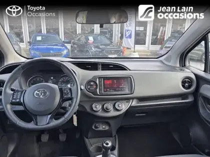 Photo 37 Toyota Yaris  70 VVT-i