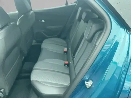 Photo 11 Peugeot 2008  Hybrid 145 e-DCS6