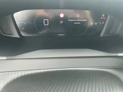 Photo 9 Peugeot 2008  Hybrid 145 e-DCS6