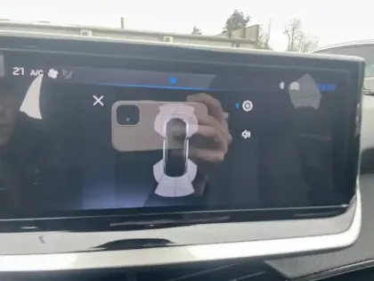 Photo 14 Peugeot 2008  Hybrid 145 e-DCS6